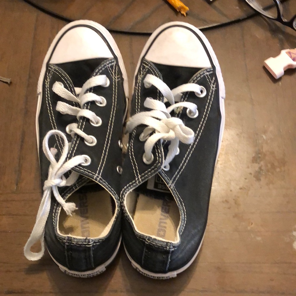 Converse low cut shoe